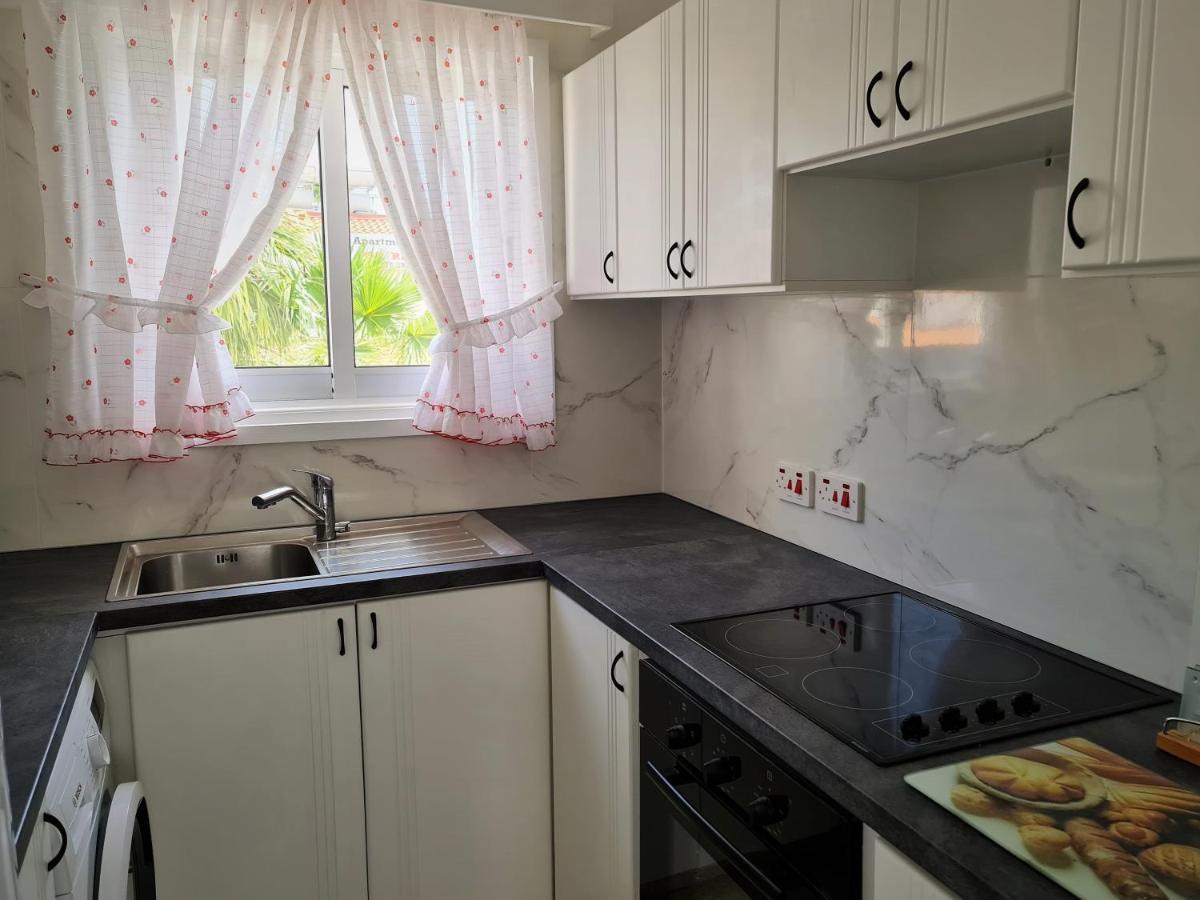 Easystay Two Bedroom Apartment Ларнака Екстер'єр фото